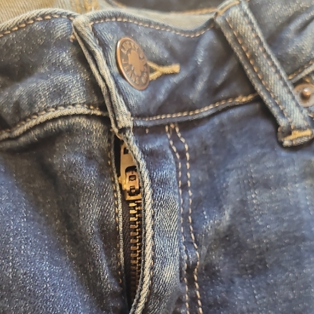 Lucky Brand Blue Skinny Jeans with Tapered Fit - Picture 3 of 4